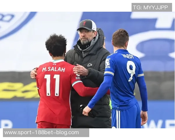 迪尼评科纳特表现欠佳与范迪克搭档显得犹豫不决 迪尼评科纳特表现欠佳与范迪克搭档显得犹豫不决